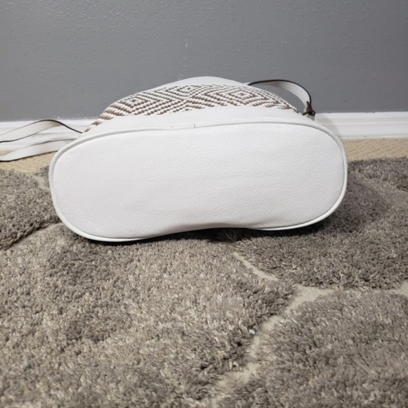 SOLD Elliott Lucca Bali Woven Crossbody Bag - Picture 4 of 8